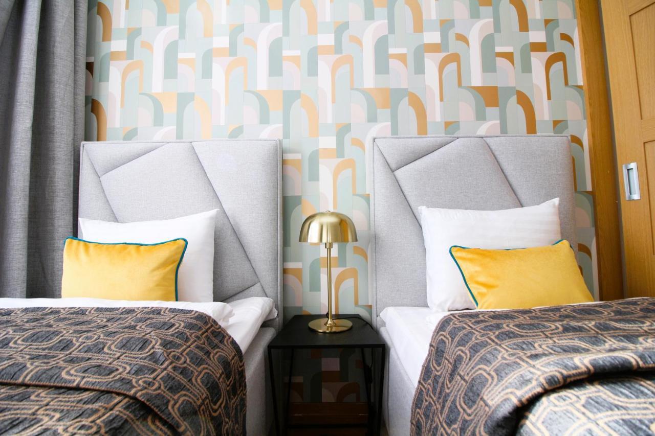 - Old Town Townhouse Apartament