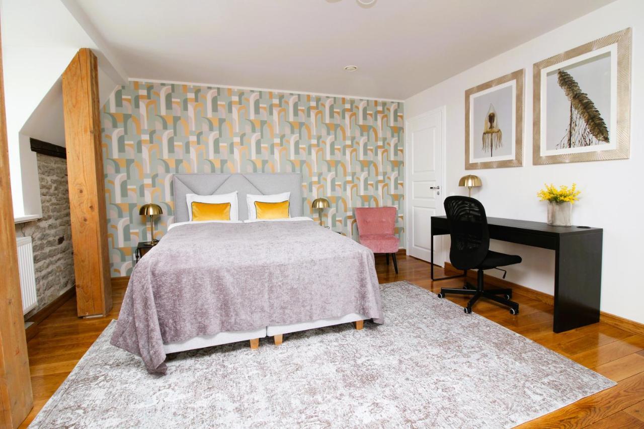 Huoneisto - Old Town Townhouse *