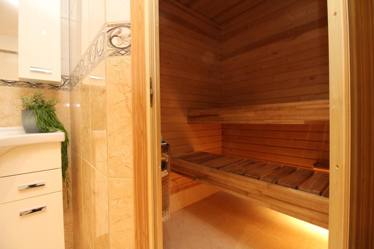 - Old Town Townhouse Huoneisto