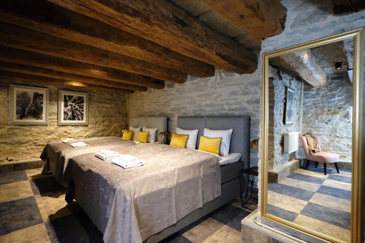 - Old Town Townhouse * Tallinna